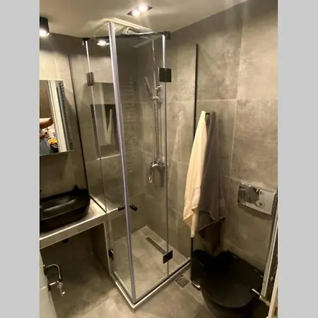 Vyron 1 Elegance شقة نيا ميشانيونا