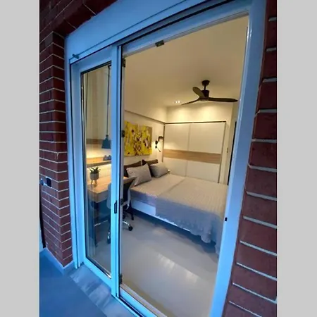 Vyron 1 Elegance * نيا ميشانيونا