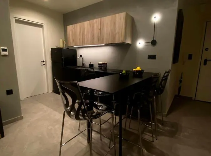 Vyron 1 Elegance Apartamento